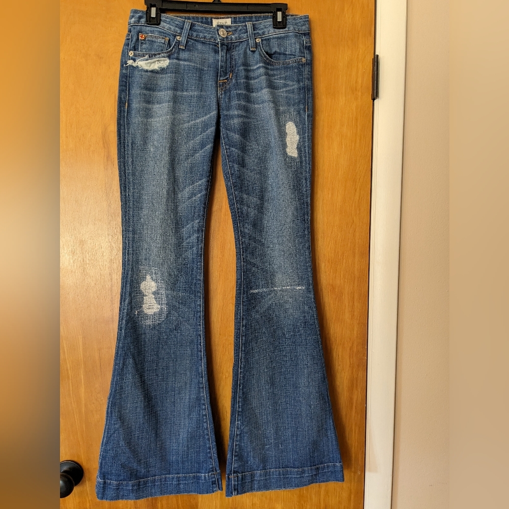 Hudson flare jeans Size 26. 33" IS